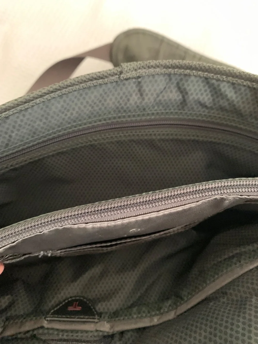 Tumi Tech Gray Laptop Messenger Bag | Padded Shoulder Strap | Professional Work